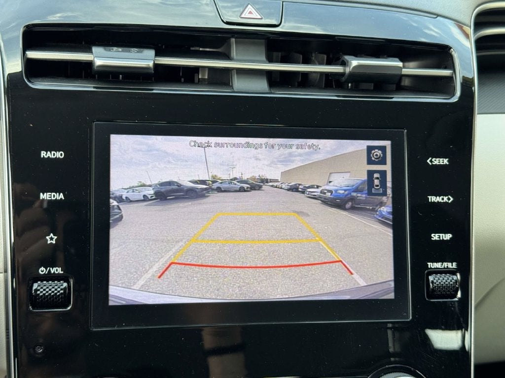 2024 Hyundai TUCSON SE