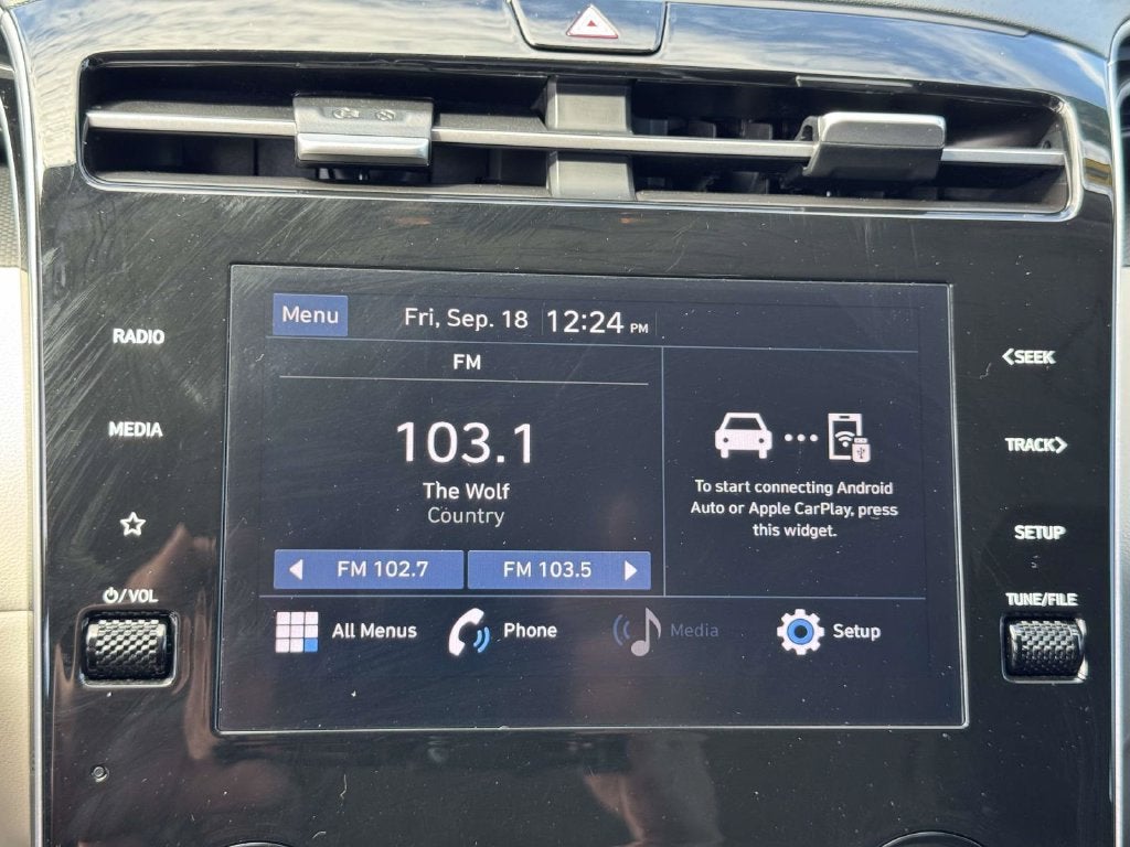 2024 Hyundai TUCSON SE