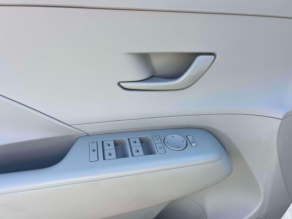 2025 Hyundai KONA SEL Convenience