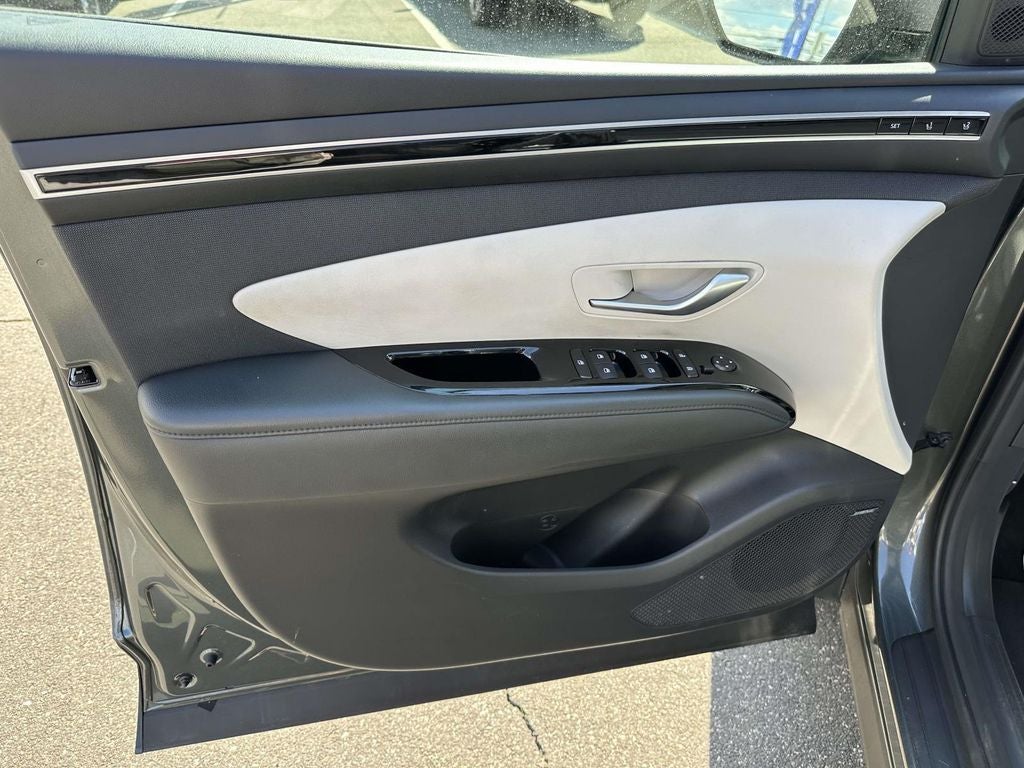 2023 Hyundai TUCSON HYBRID Limited