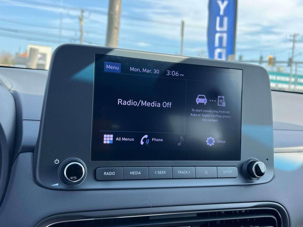 2022 Hyundai KONA SEL