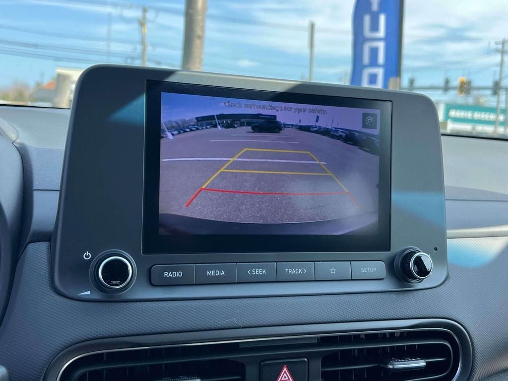 2022 Hyundai KONA SEL