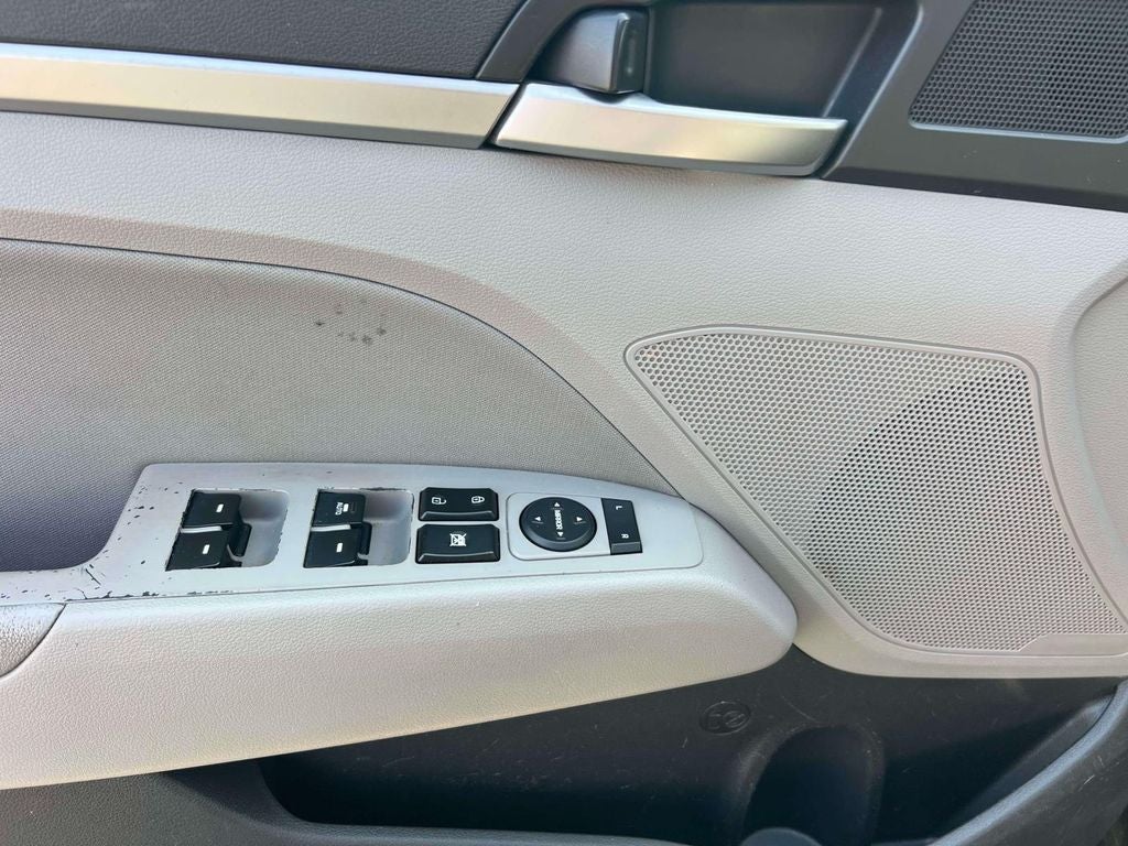 2020 Hyundai ELANTRA Value Edition