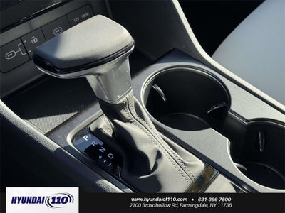 2025 Hyundai SONATA SE