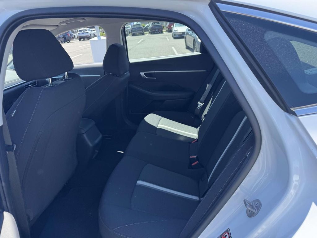 2023 Hyundai SONATA SE