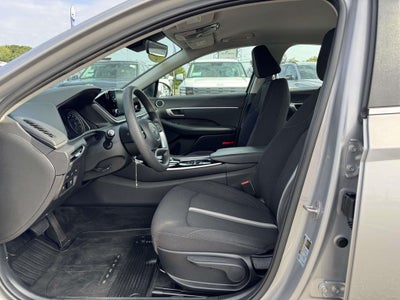 2023 Hyundai SONATA SE