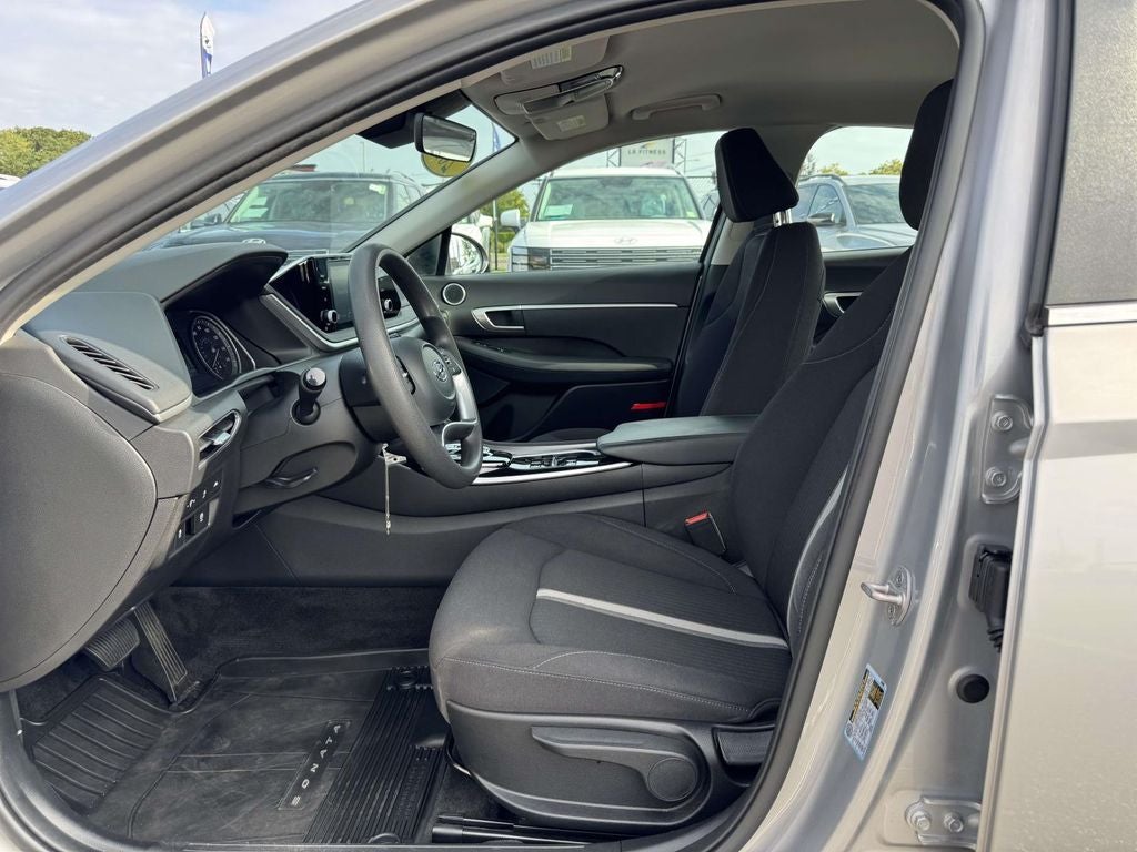 2023 Hyundai SONATA SE