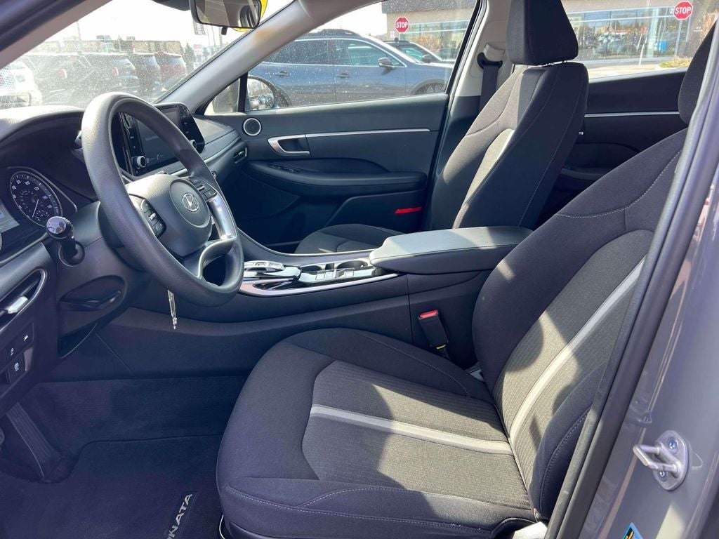 2023 Hyundai SONATA SE