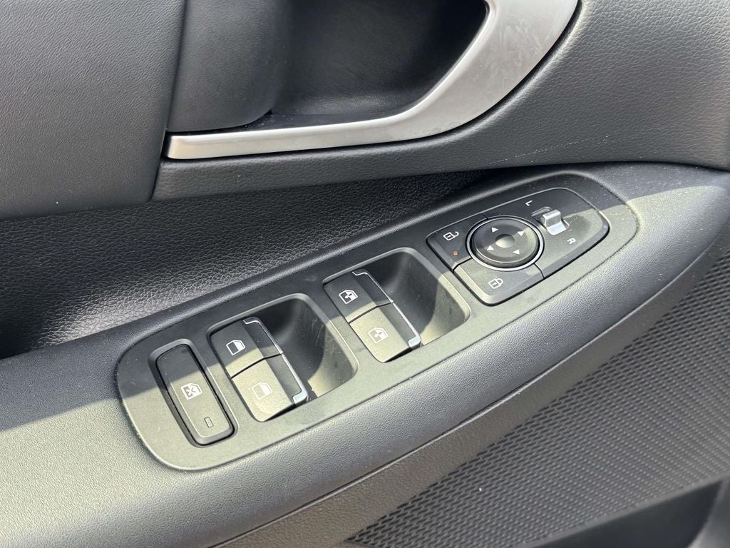 2025 Hyundai SONATA HYBRID SEL