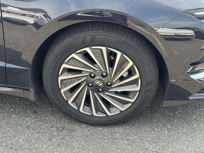2025 Hyundai SONATA HYBRID SEL
