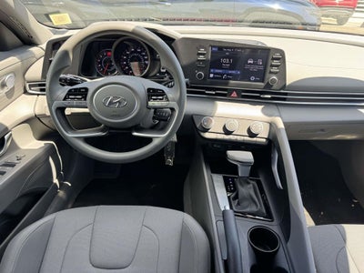 2023 Hyundai ELANTRA SE