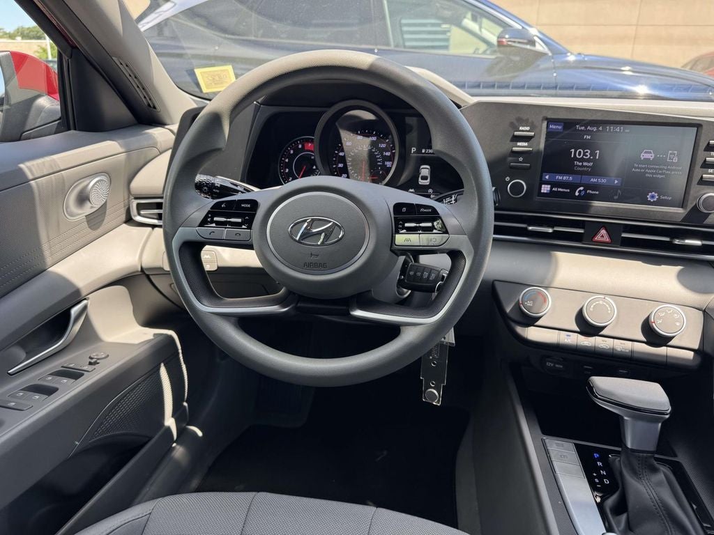 2023 Hyundai ELANTRA SE