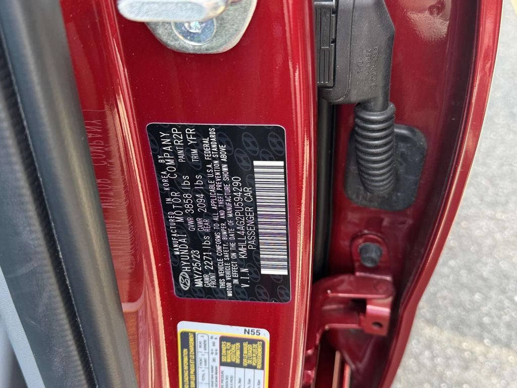 2023 Hyundai ELANTRA SE
