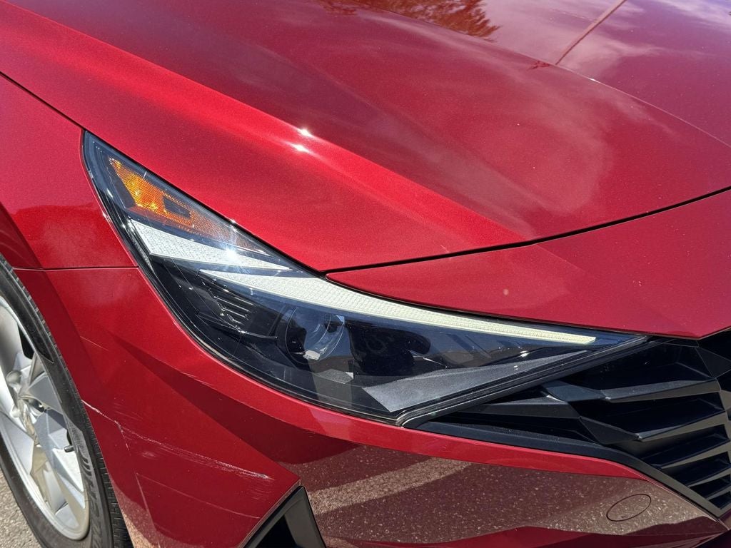 2023 Hyundai ELANTRA SE