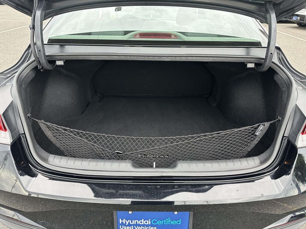 2023 Hyundai ELANTRA SE