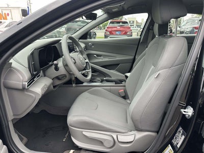 2023 Hyundai ELANTRA SE