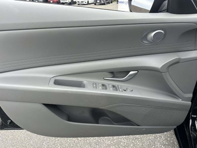 2023 Hyundai ELANTRA SE
