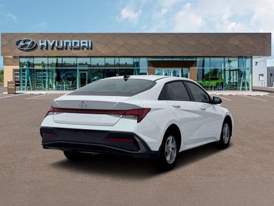 2026 Hyundai ELANTRA SE