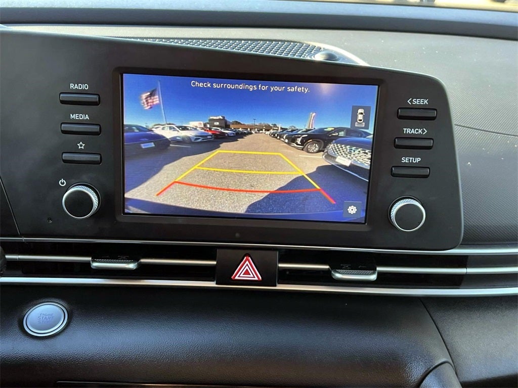 2023 Hyundai ELANTRA SEL