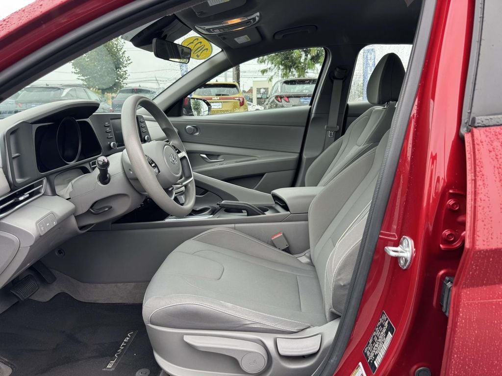 2023 Hyundai ELANTRA SEL