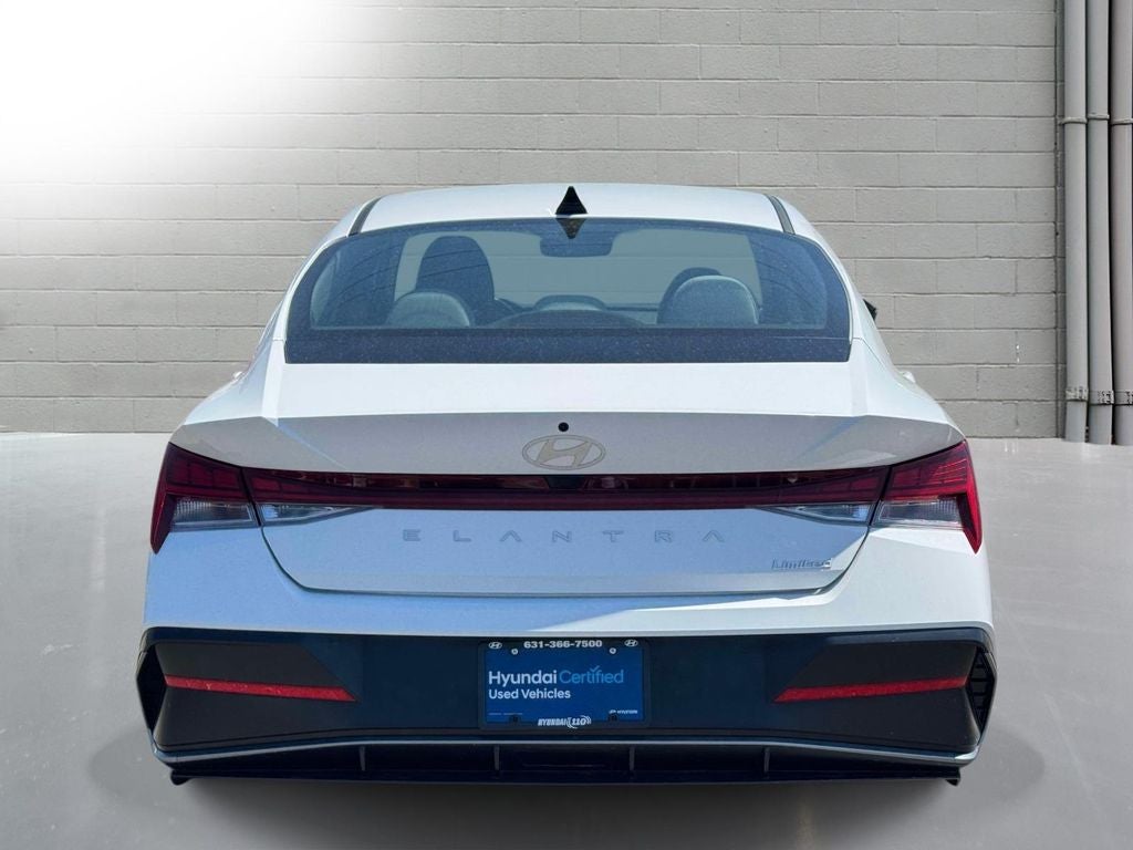 2025 Hyundai ELANTRA Limited