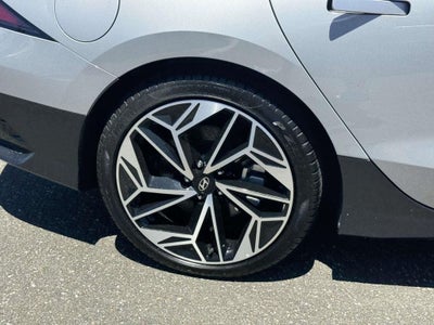 2025 Hyundai IONIQ 6 SEL