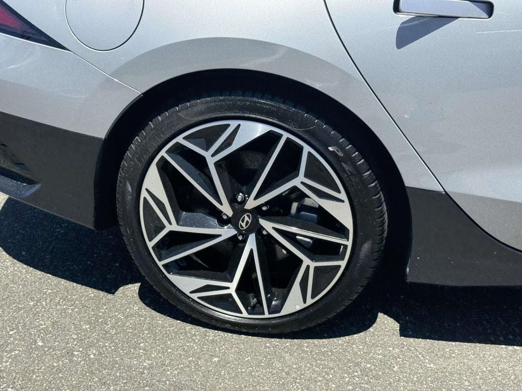 2025 Hyundai IONIQ 6 SEL