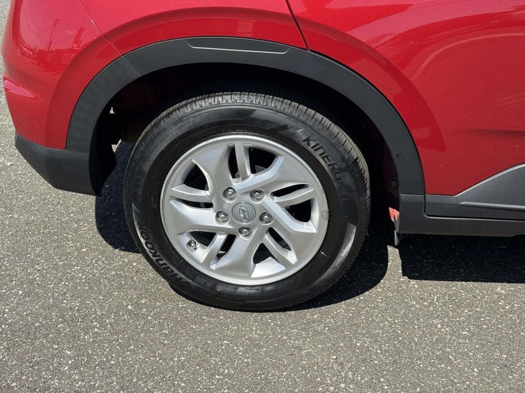 2023 Hyundai VENUE SE