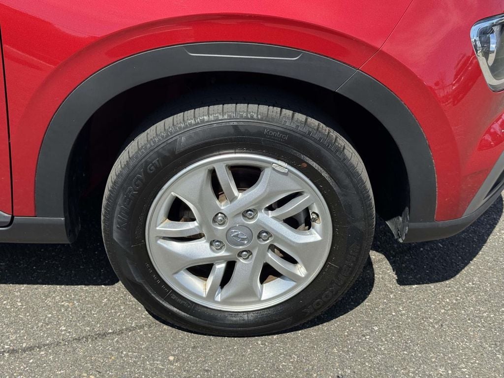 2023 Hyundai VENUE SE