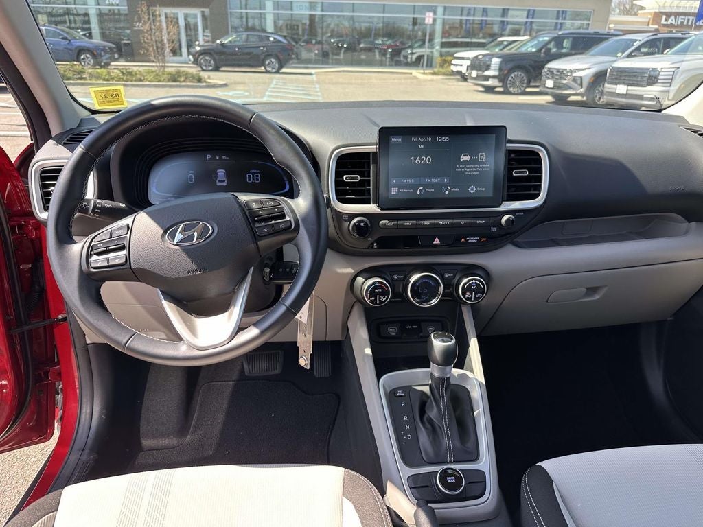 2023 Hyundai VENUE SEL