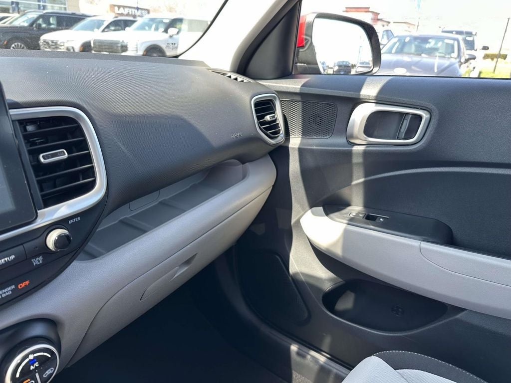 2023 Hyundai VENUE SEL