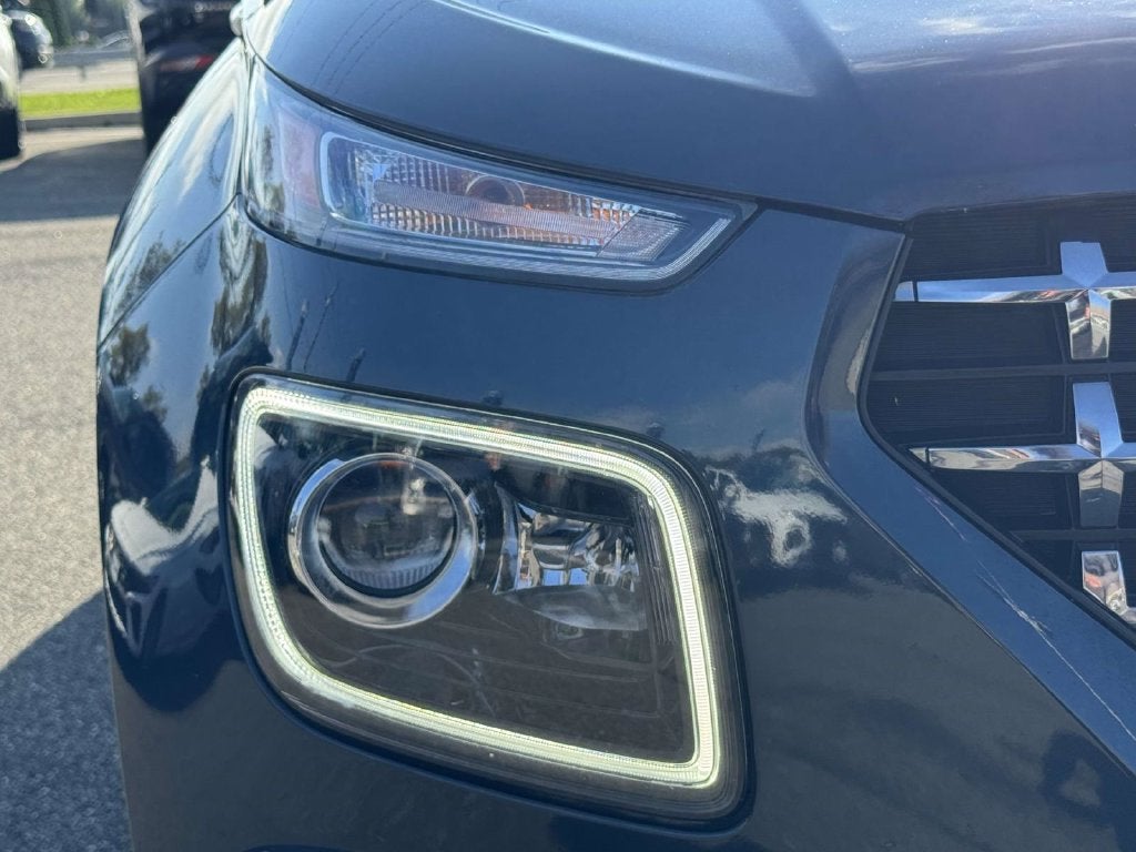 2024 Hyundai VENUE Limited