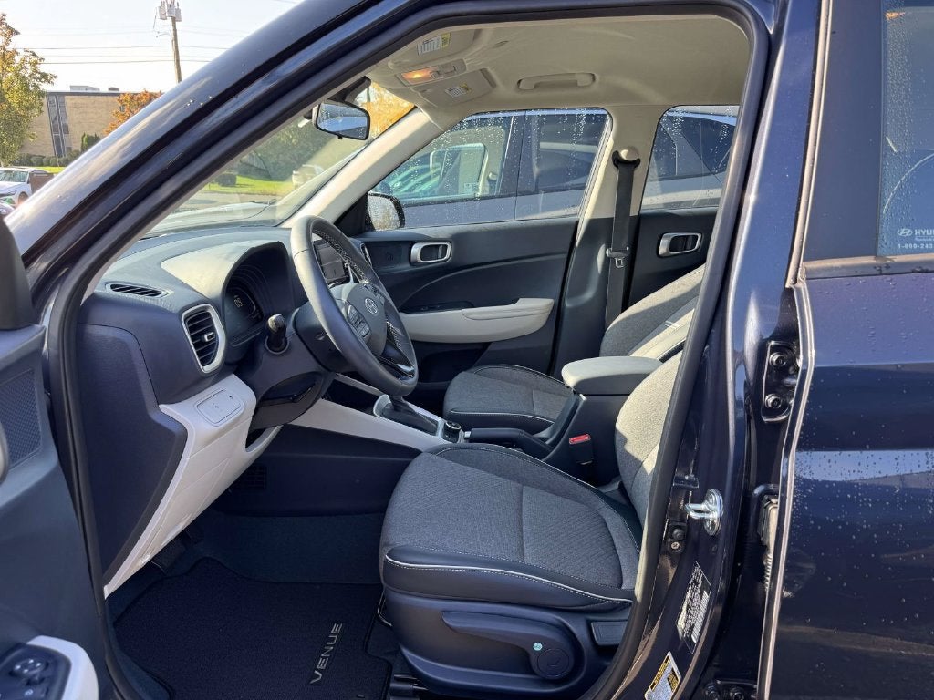 2024 Hyundai VENUE Limited