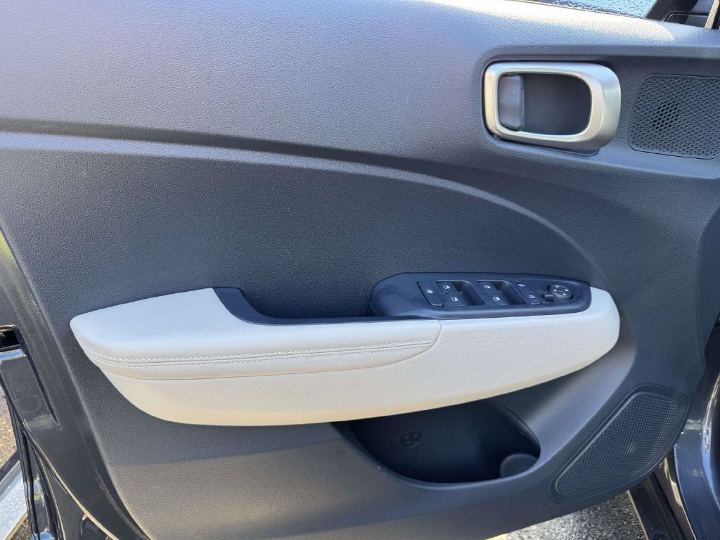 2024 Hyundai VENUE Limited
